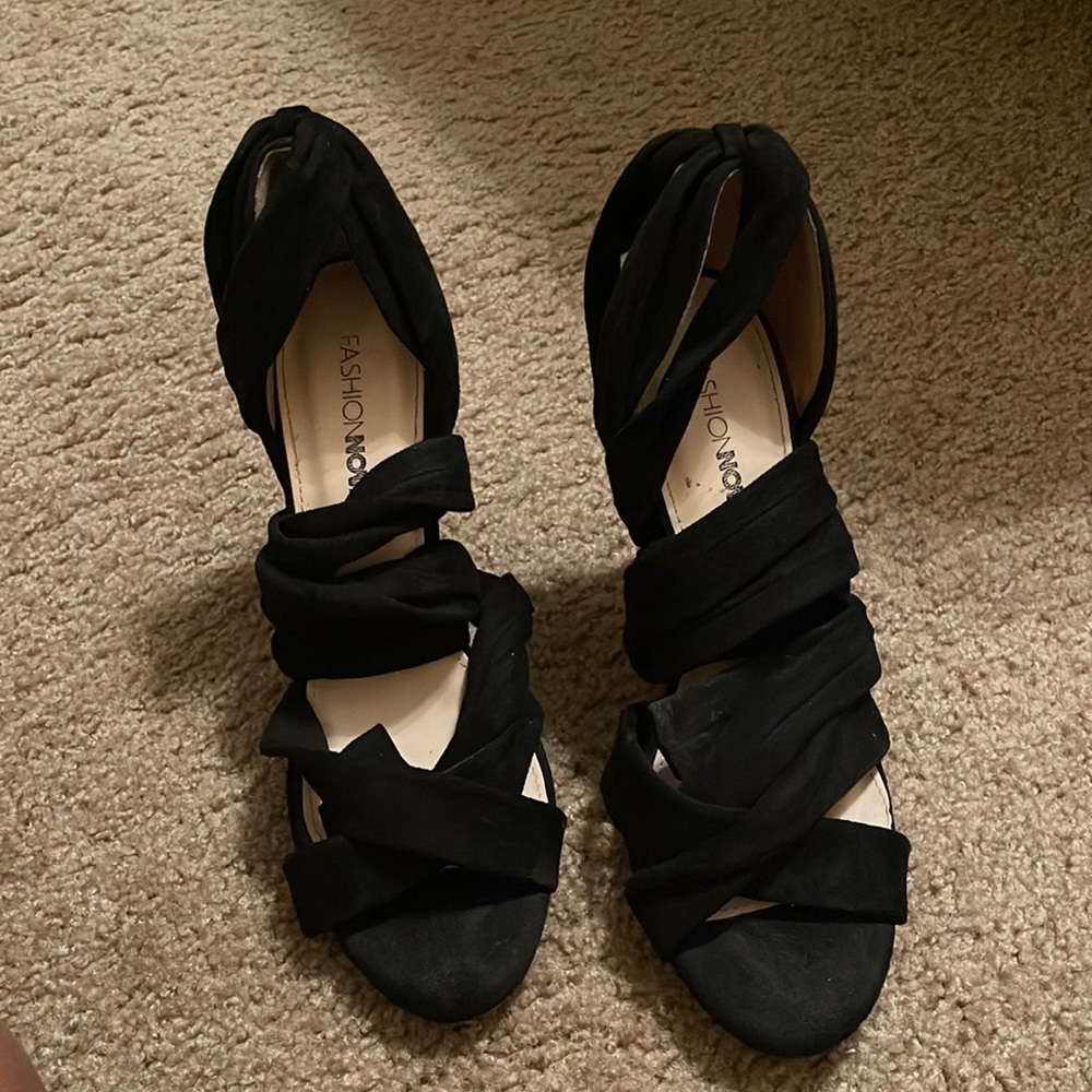 Wrap around heels size 9